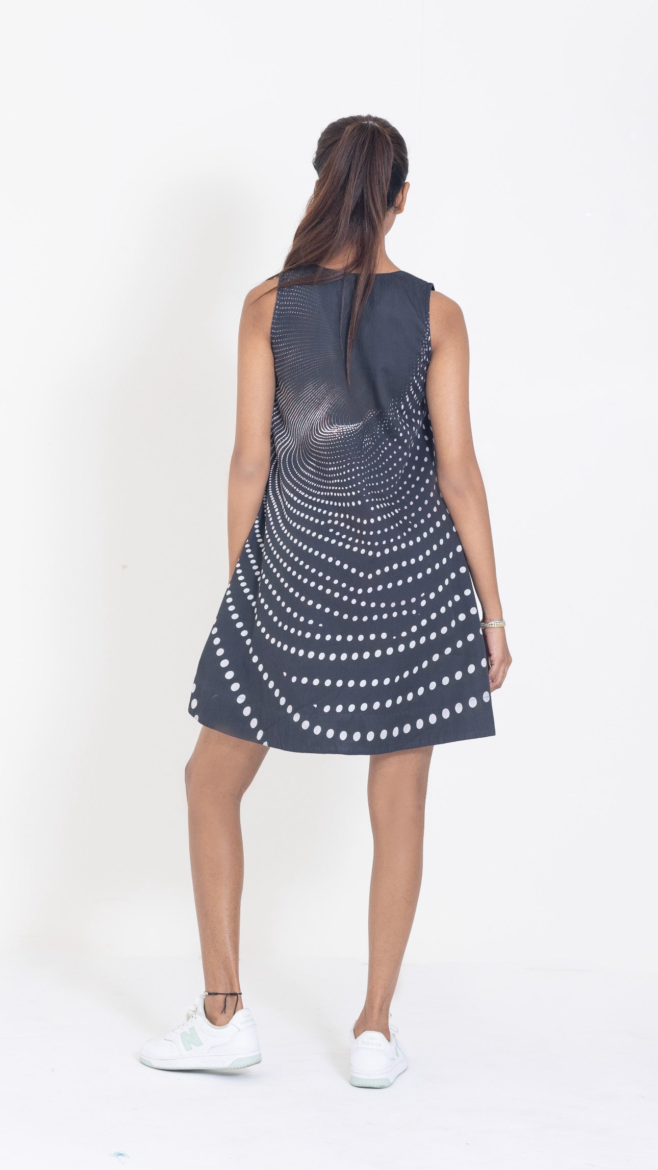Dizzy dot dress