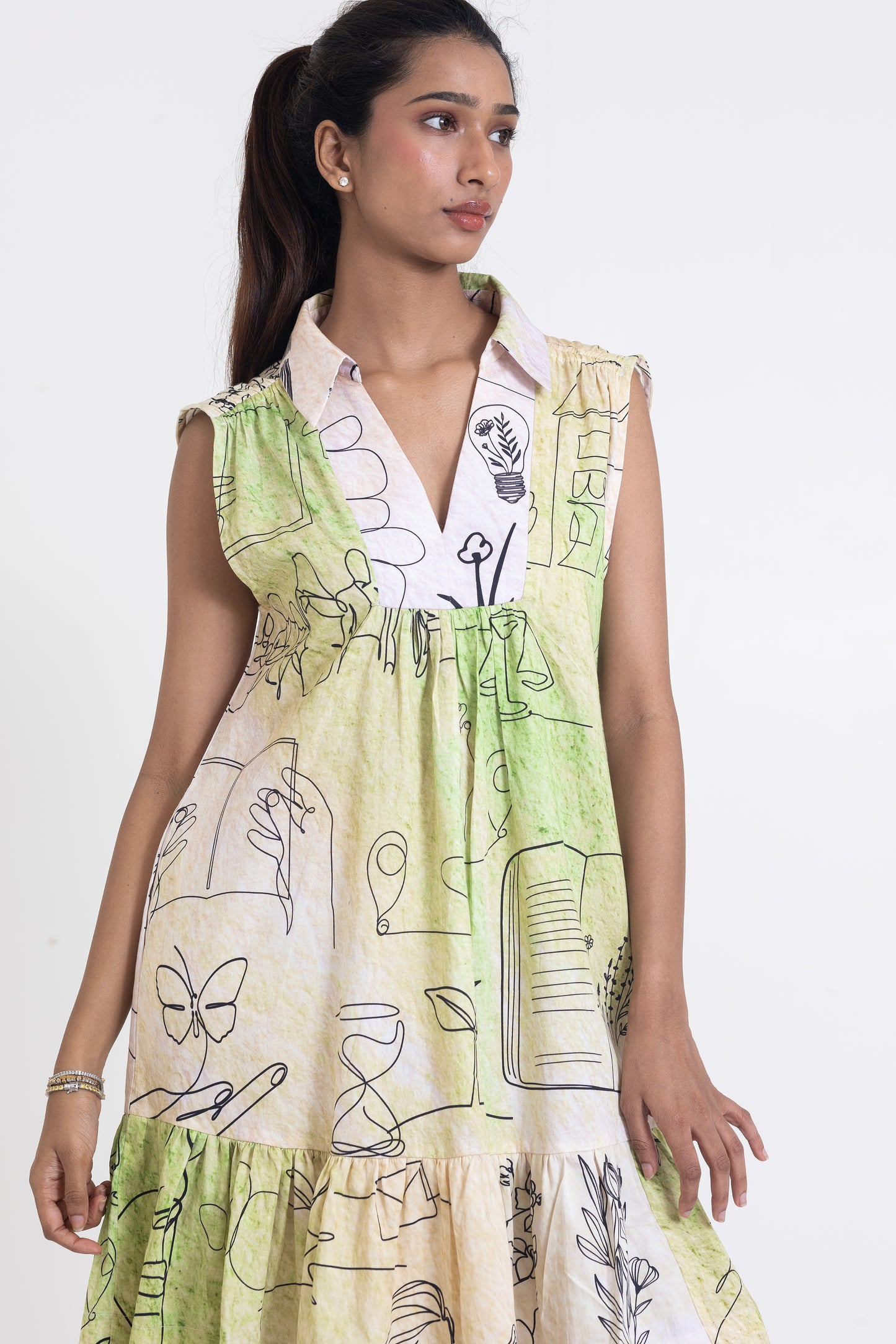 Line and light dress