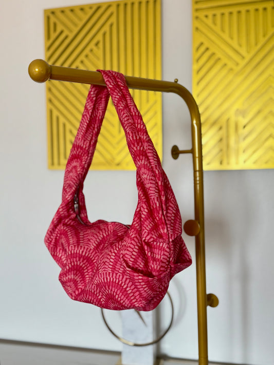 Riha bucket bag